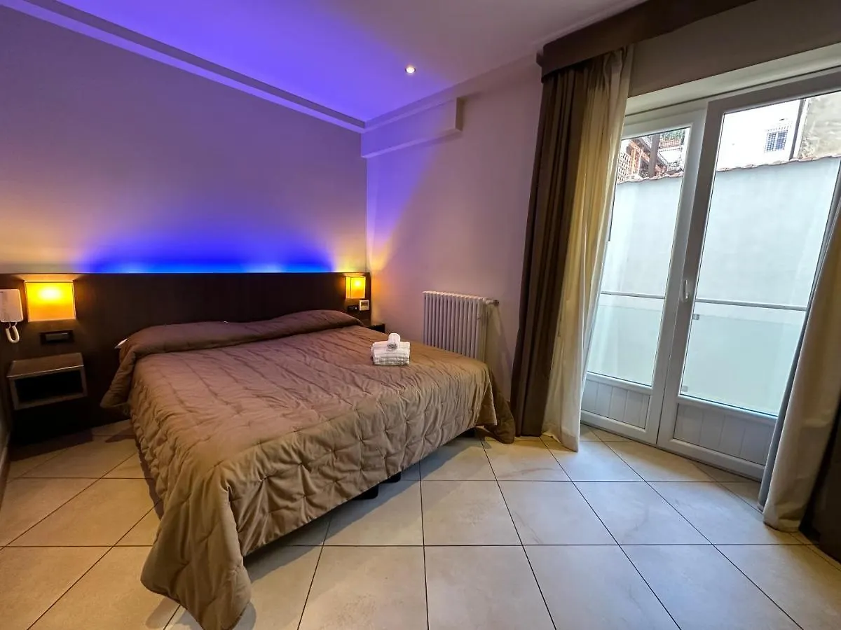 *** Maison d'hôtes Bb 10 Serpotta - Palazzo Riolo & Restaurant Palerme Italie